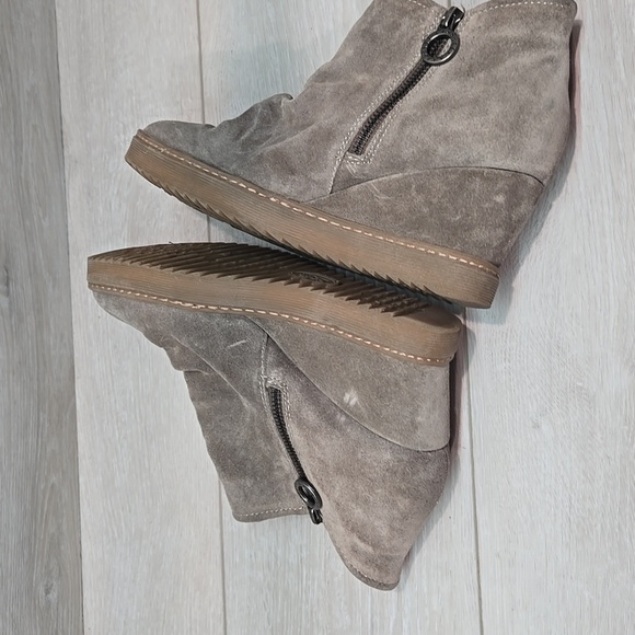 Sofft Women's Siri Dardanos Taupe Wedge Ankle Boots Aqua Shoes Sz 8.5M - Picture 9 of 14